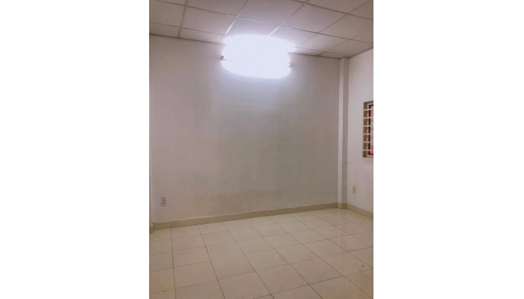 Bán Nhà Phan Xích Long 4x9, 3 tầng 6 PN, Giáp Q1 Chỉ Nhỉnh 5 Tỉ